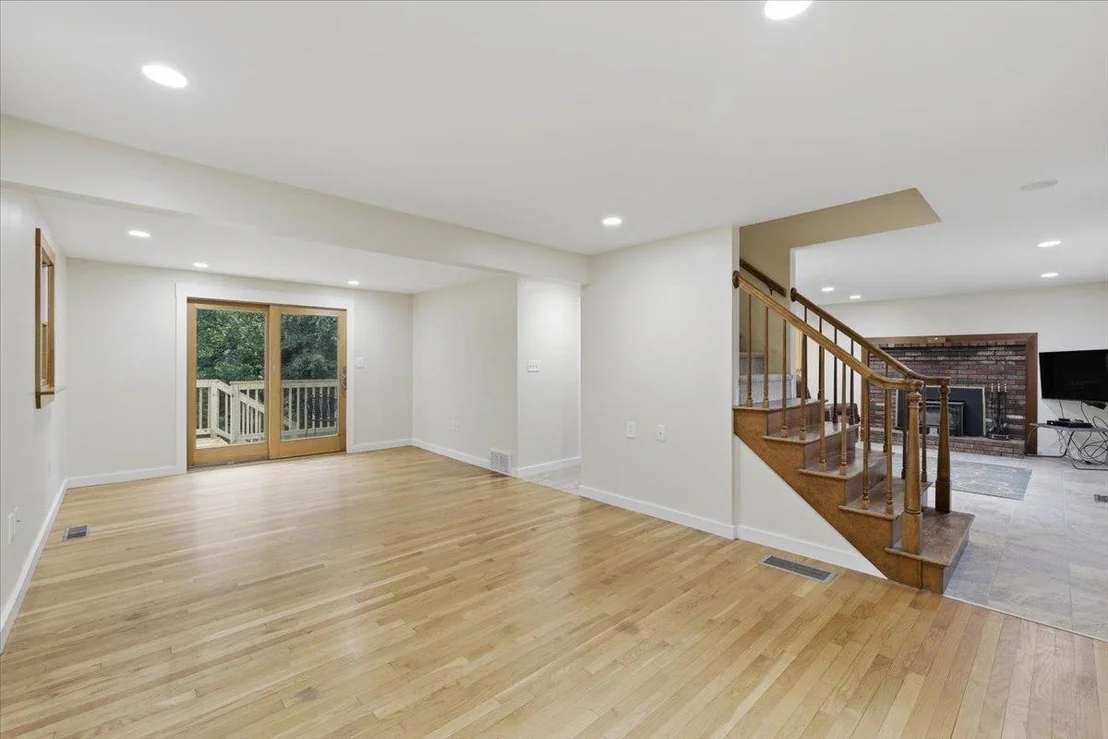 Photo of 16 Lakeview