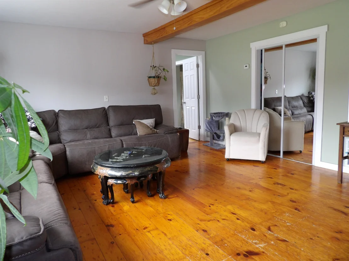 Photo of 76 Meadowview