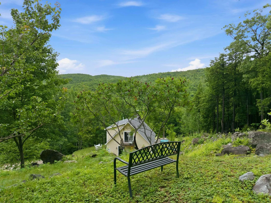Photo of 125 Cunningham Pond