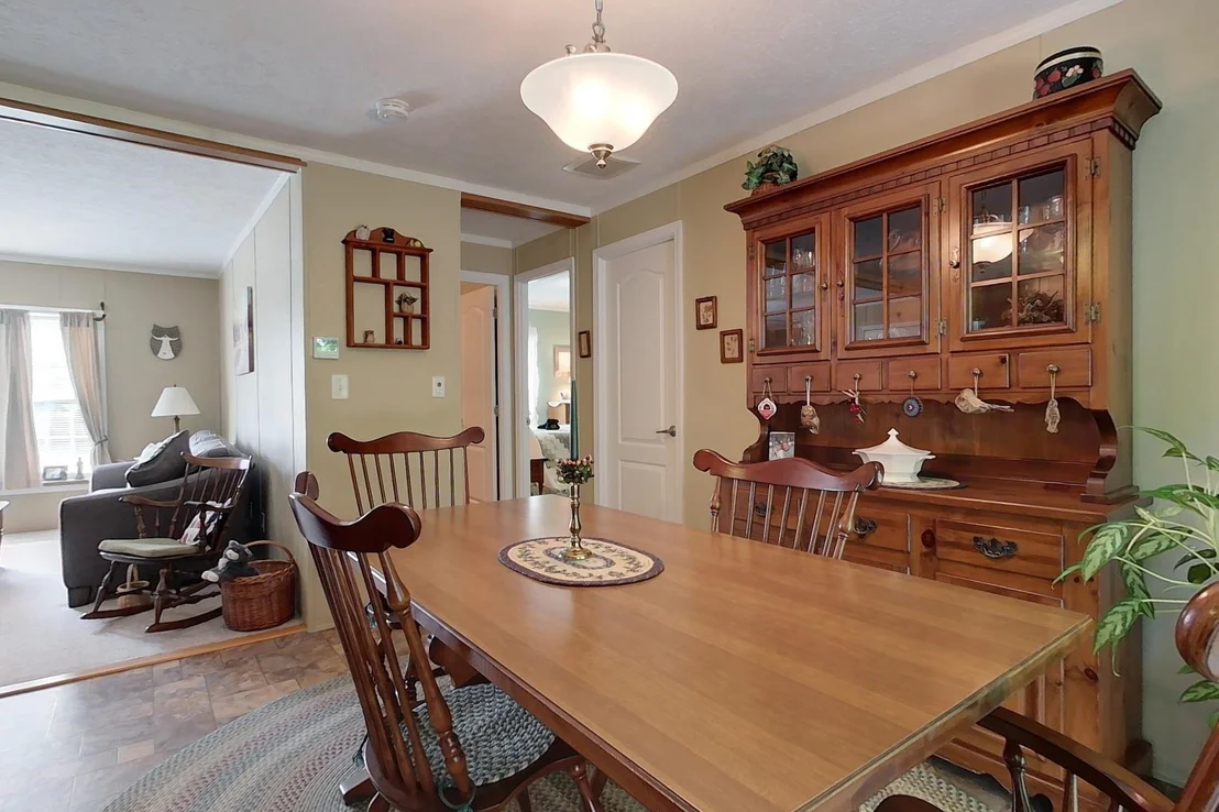 Photo of 6 Mapleshade