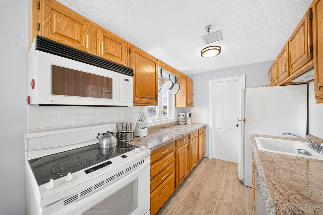 Photo of Unit 4S at 421 Ocean