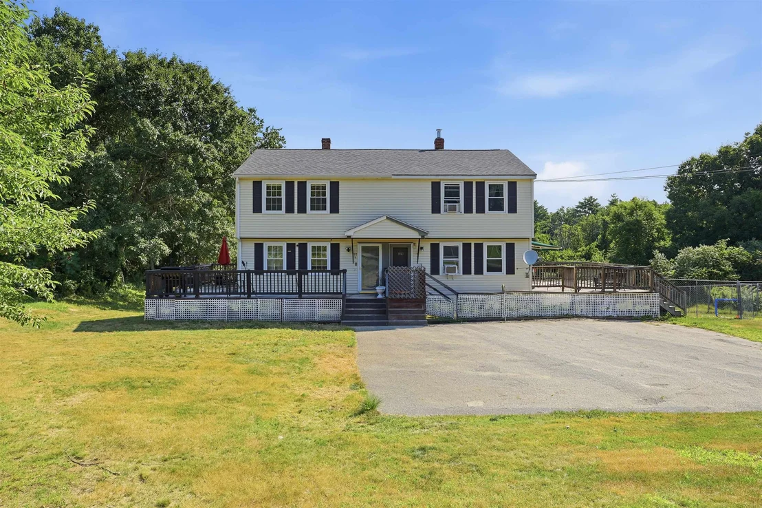 Photo of Unit L at 17 Juniper