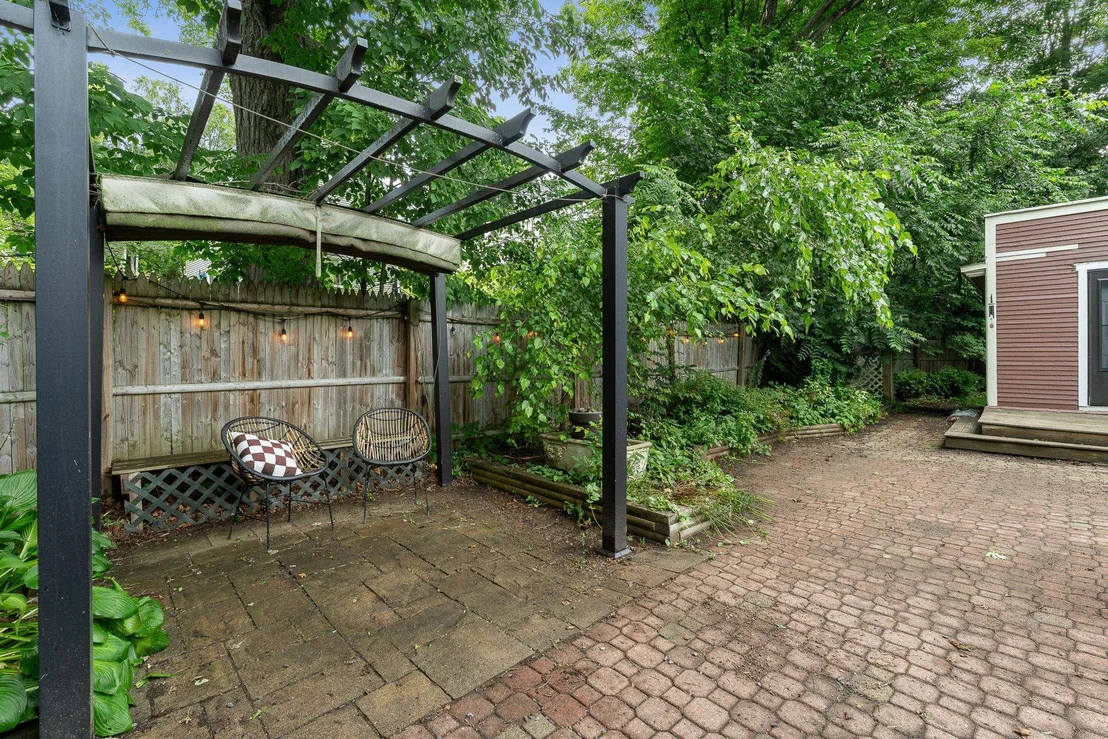 Photo of 208 Elm