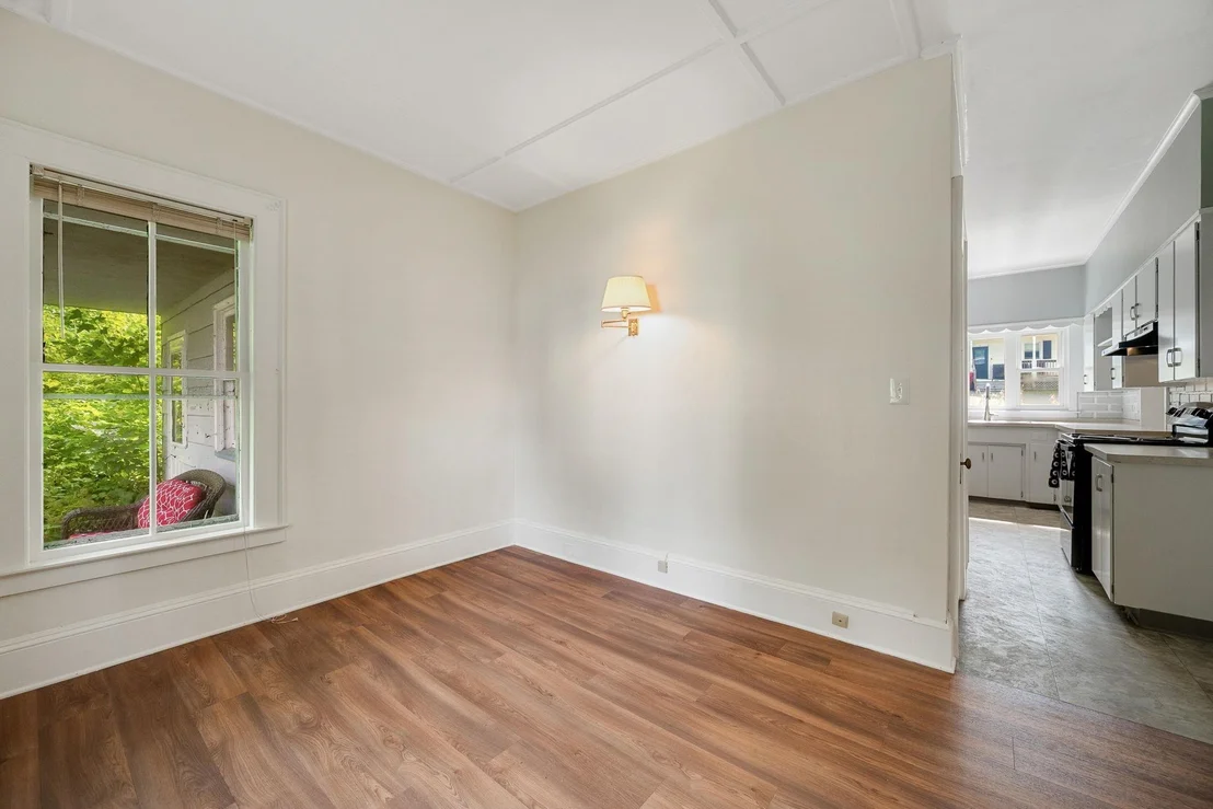 Photo of 22 Eastern