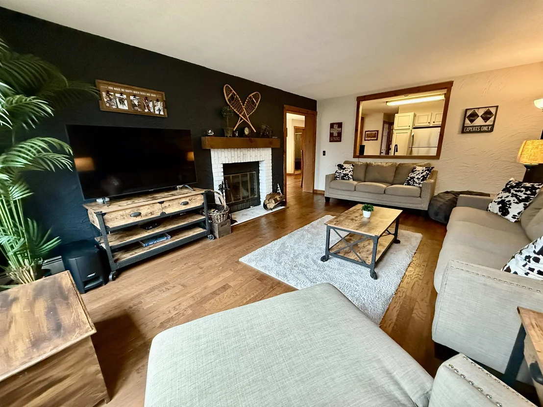 Photo of Unit 7 at 6D White Oaks