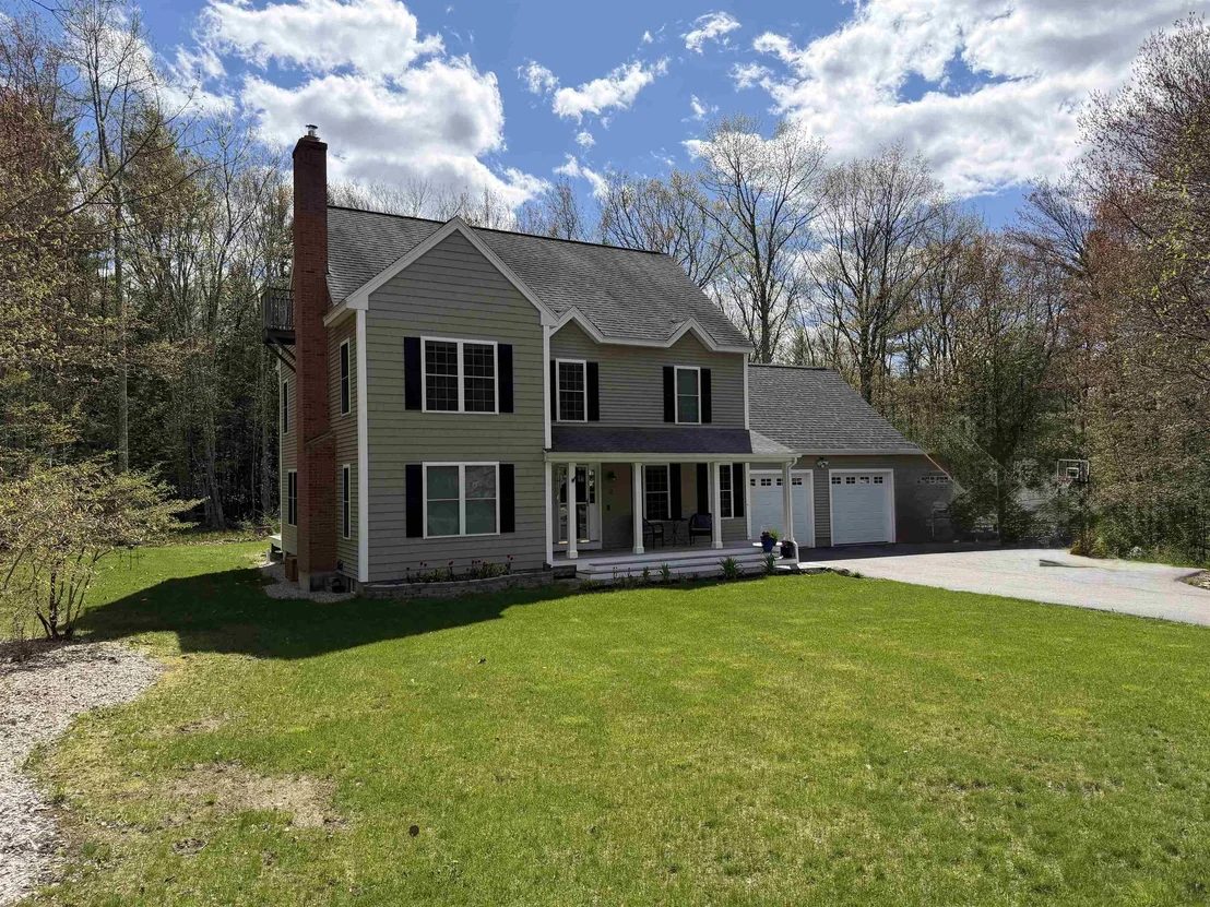 Photo of 28 Fieldstone