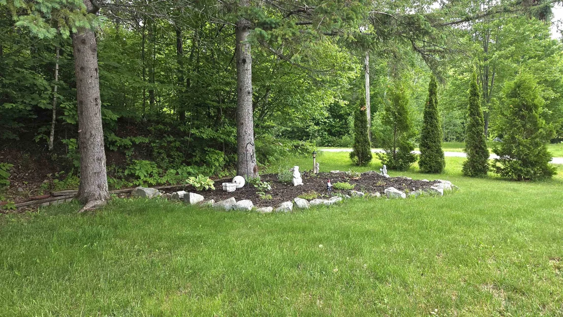Photo of 11 Charron