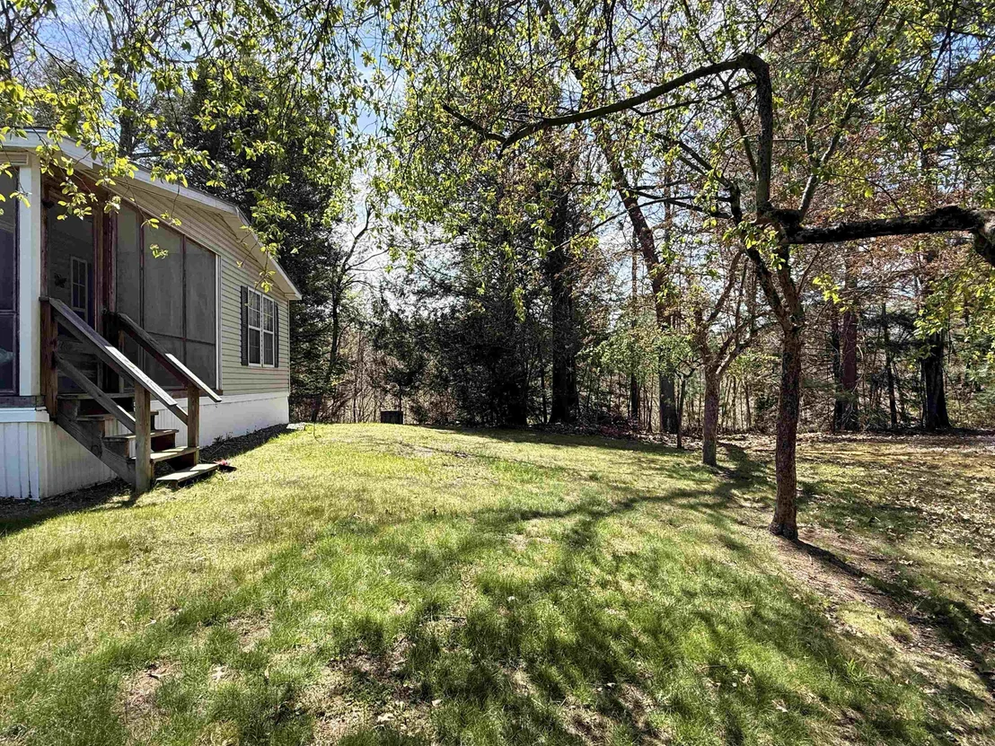 Photo of 18 Lindy