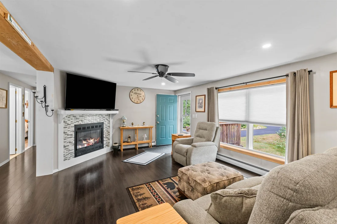 Photo of 36 Walnut