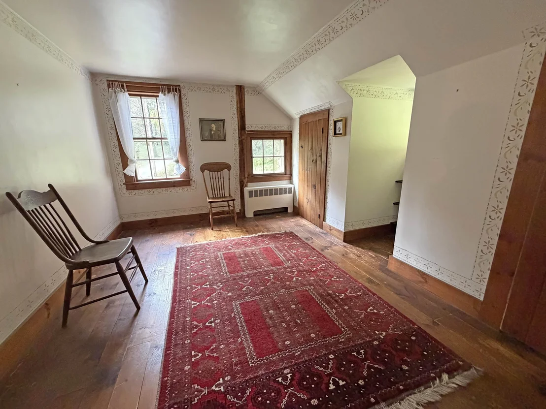 Photo of 220 Hale