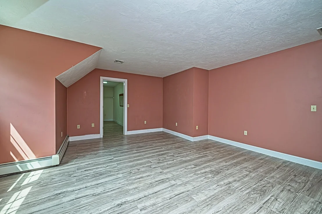 Photo of 72 Tenney