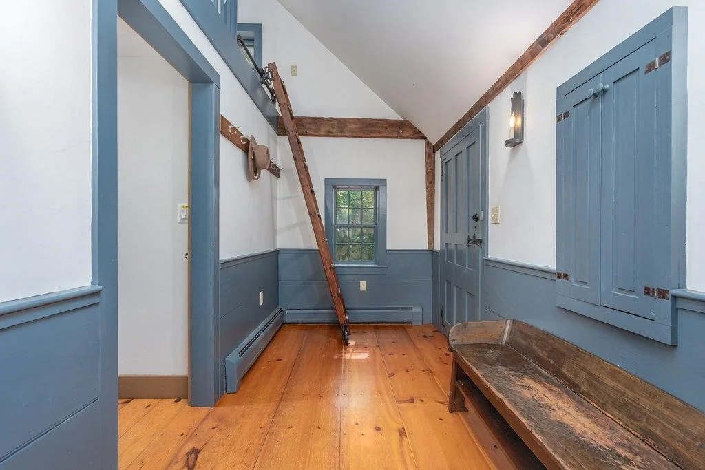 Photo of 129 Webster Mills