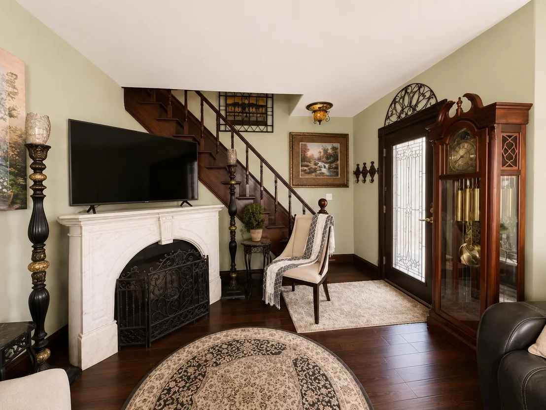 Photo of 355 Willard