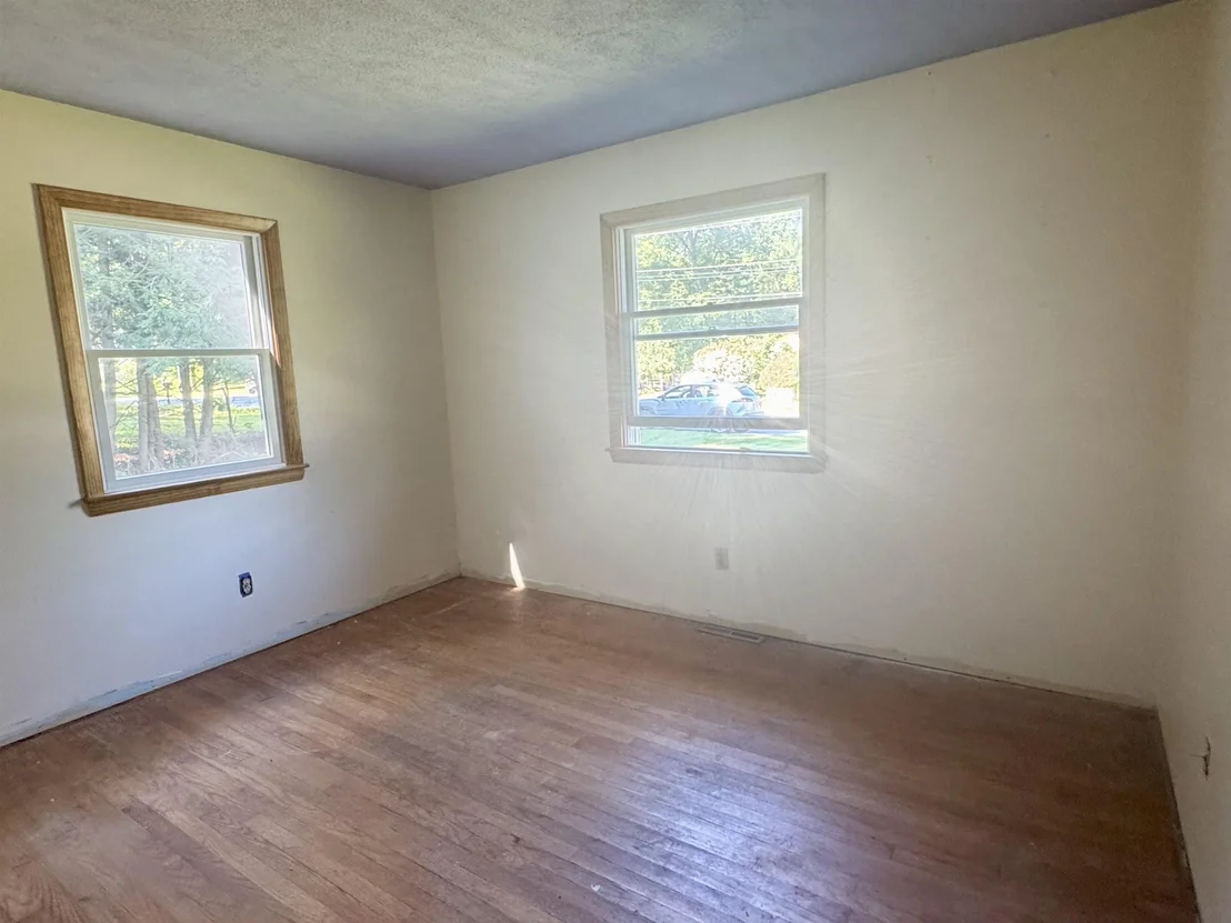 Photo of 35 Reese
