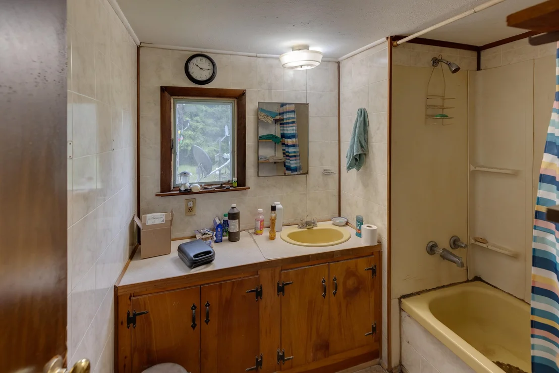 Photo of 929 933 W Bath