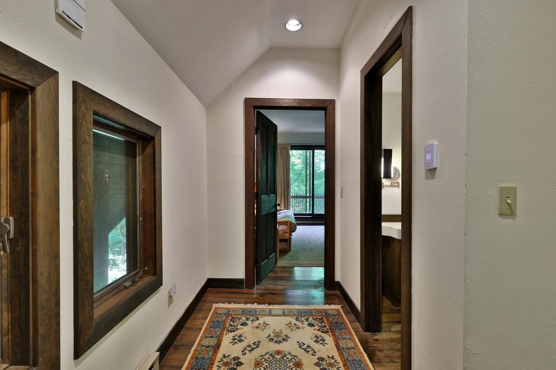 Photo of 212 Falcon Loop East