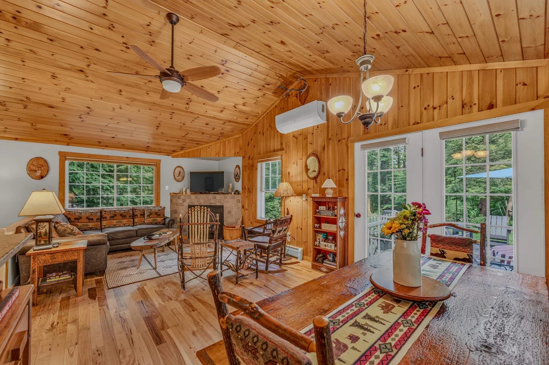Photo of 32 Stoney Brook
