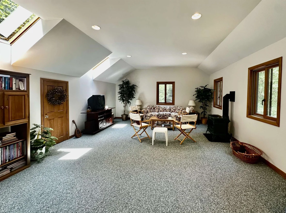 Photo of 78 Greensward