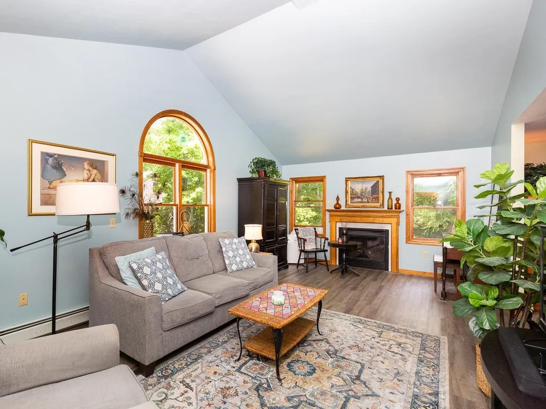 Photo of 6 Tamarack