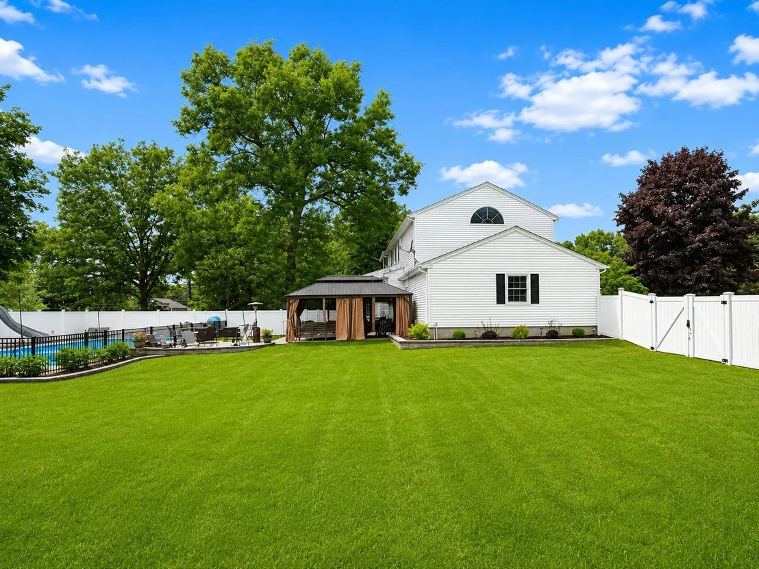 Photo of 1 Valleyview