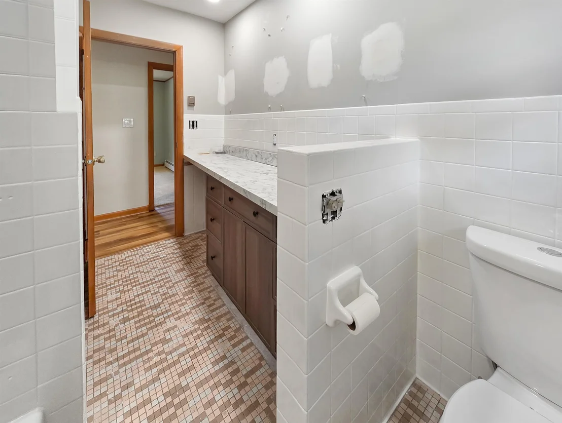 Photo of 6 Juniper Hill
