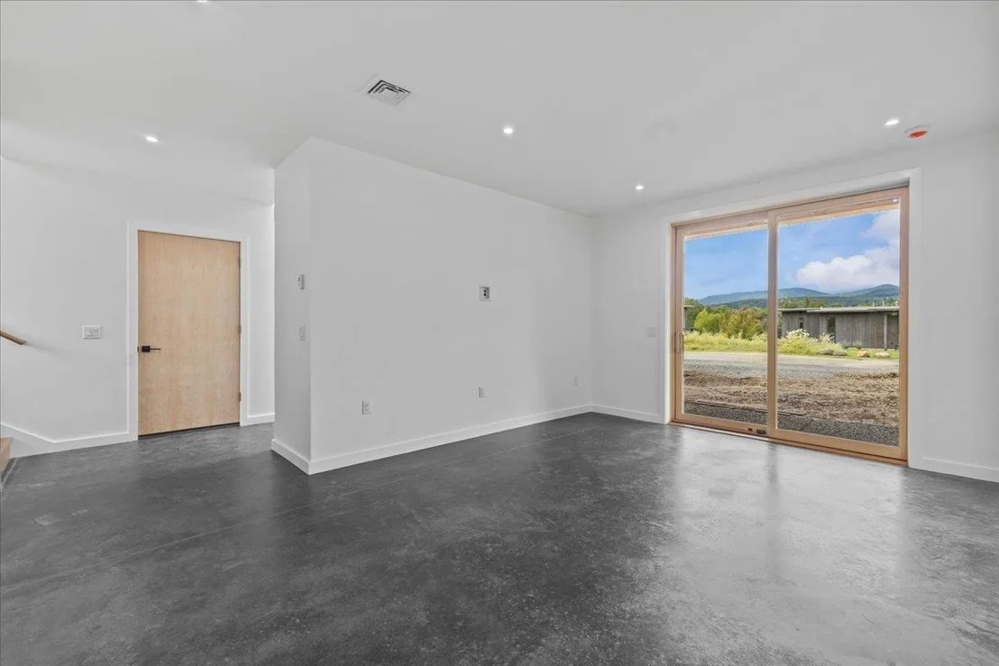 Photo of Unit LOT7 at 70 Salvas