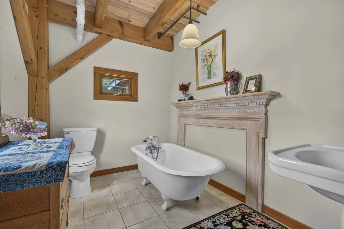 Photo of 854 Murray Hill