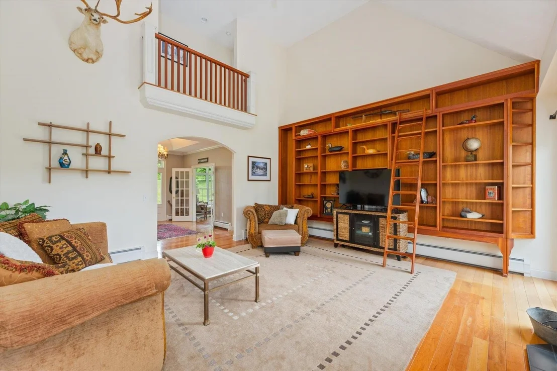 Photo of 55 Chestnut Hill