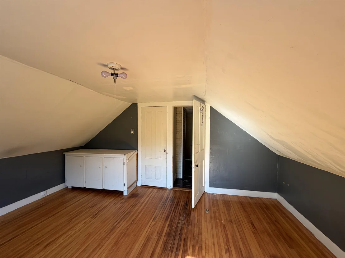Photo of 40 South