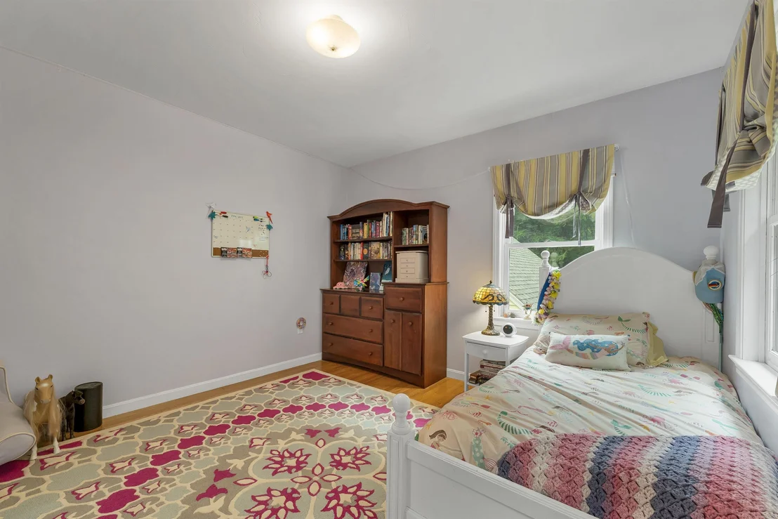 Photo of 11 Longview