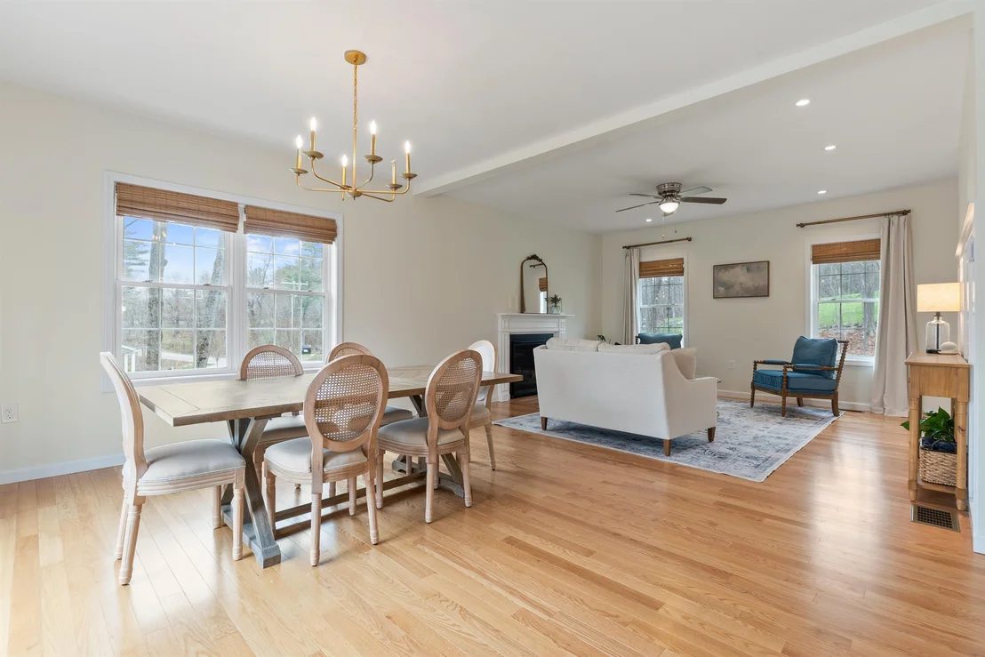 Photo of 303 Derry