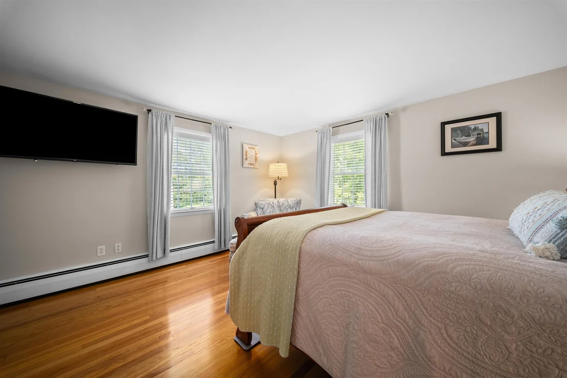 Photo of 232 Dover Point