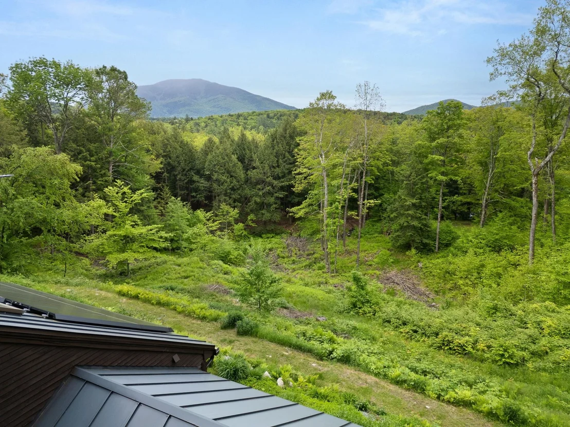 Photo of 515 Shattuck Hill
