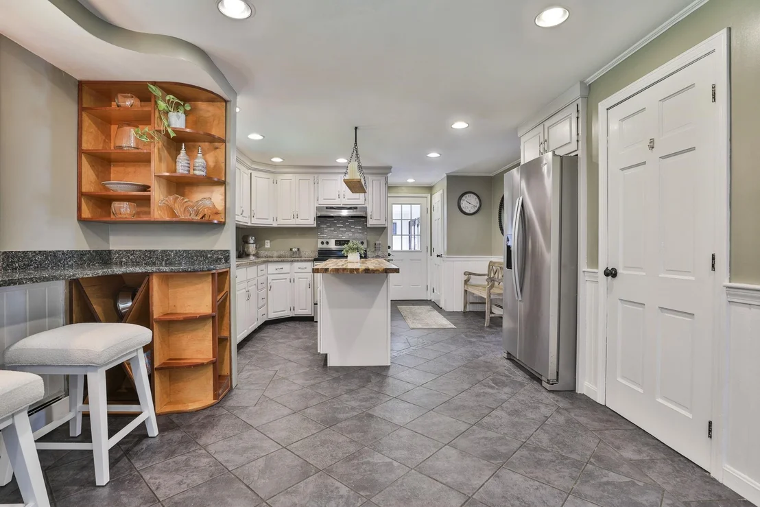 Photo of 24 Beaver Brook