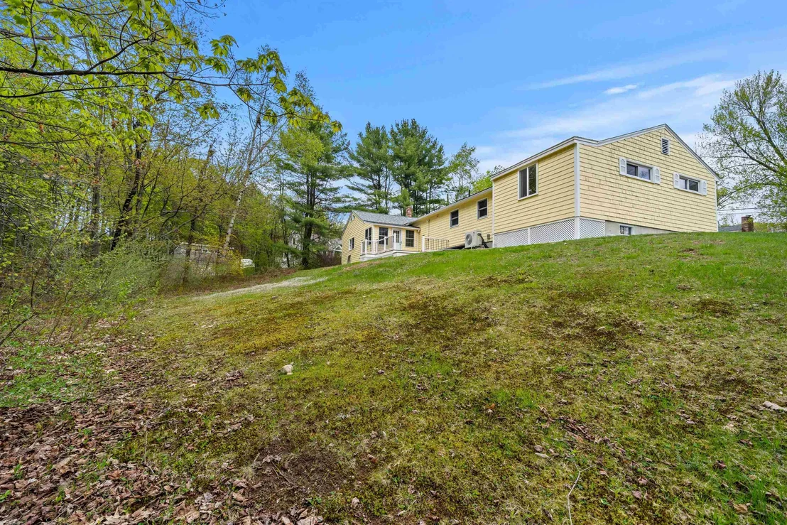 Photo of 6 Colonial