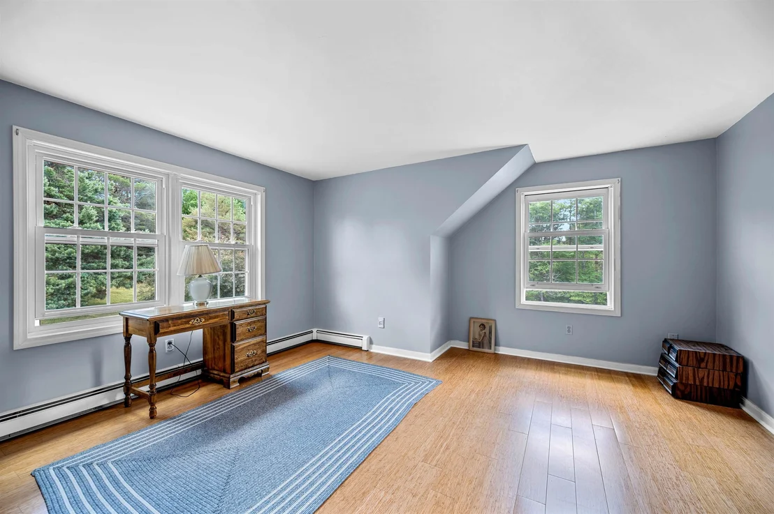 Photo of 2323 Snowbridge
