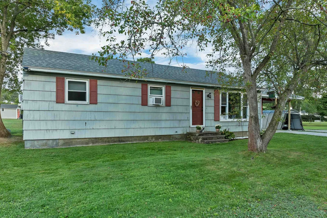 Photo of 6 Emerson