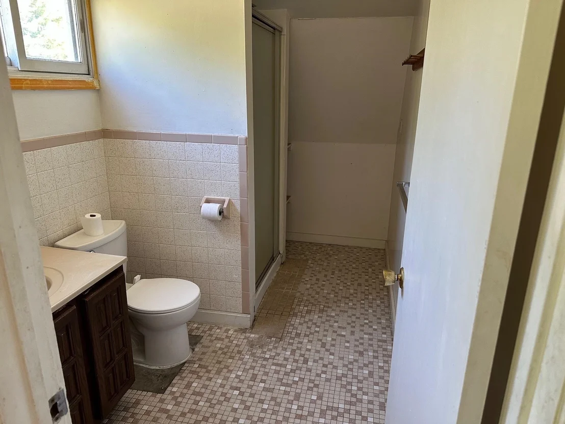 Photo of 3333 West River