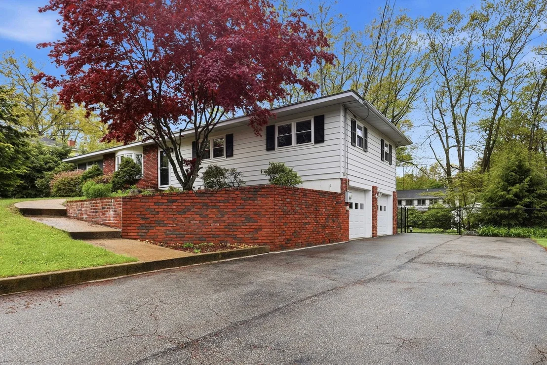 Photo of 34 Beverly