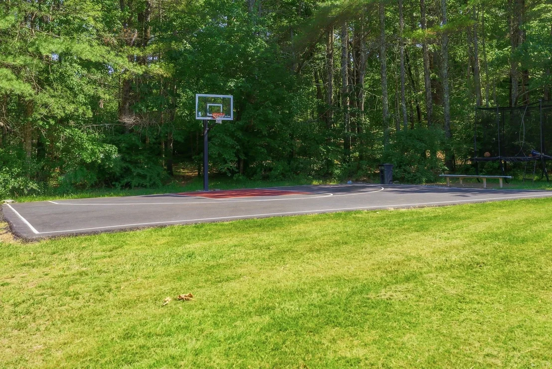 Photo of 20 Cobbetts Pond