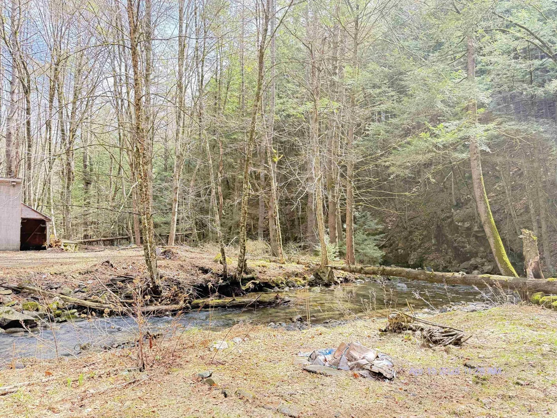 Photo of 2390 Morse Brook