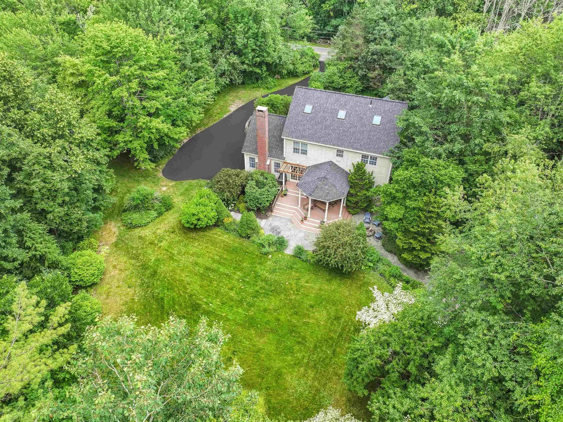 Photo of 221 Piscassic