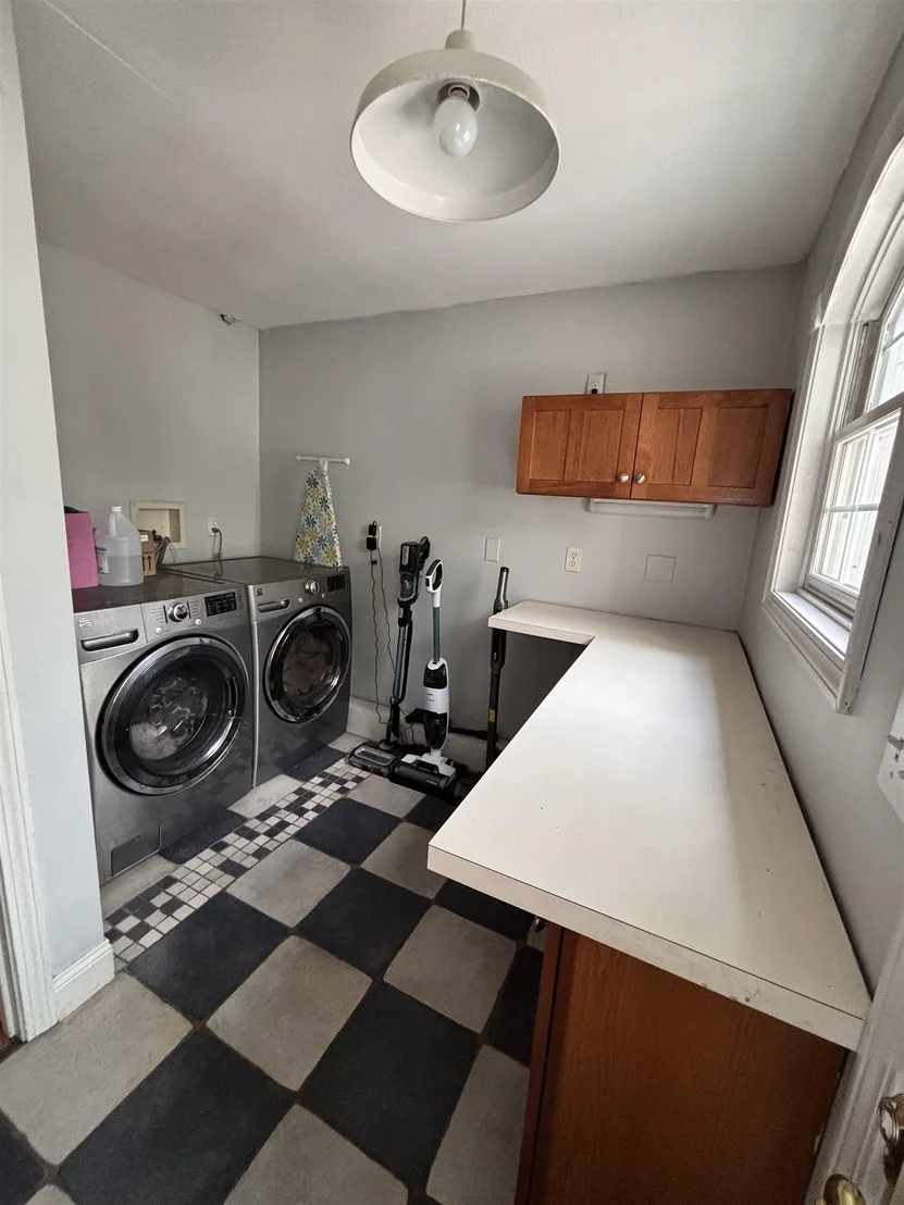 Photo of 87 Juniper
