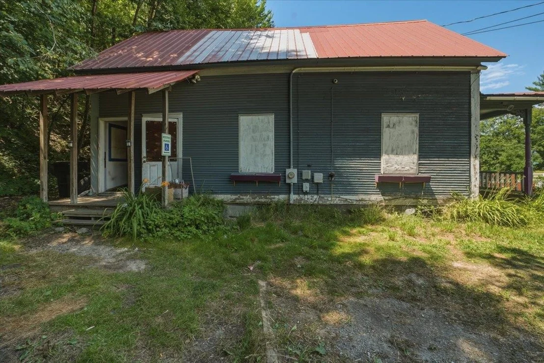 Photo of 200 Lower Main