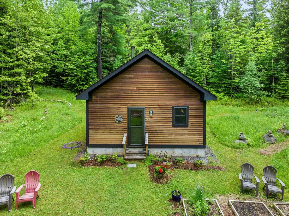 Photo of 228 Guyette