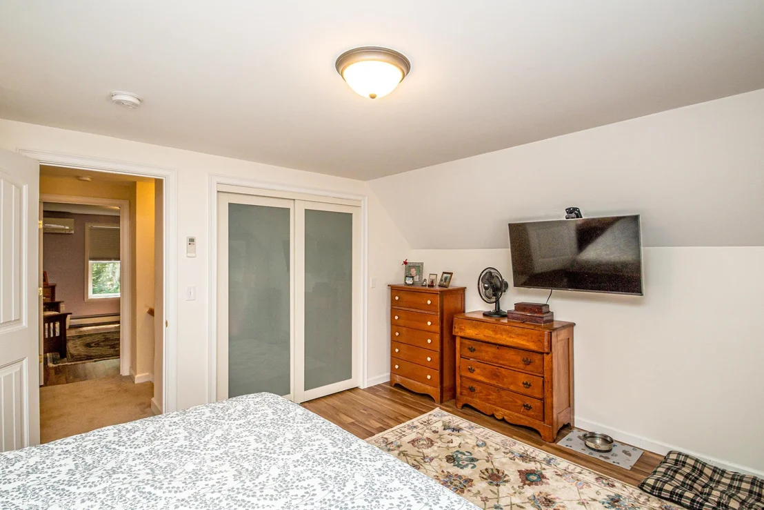 Photo of 86 Brookstone