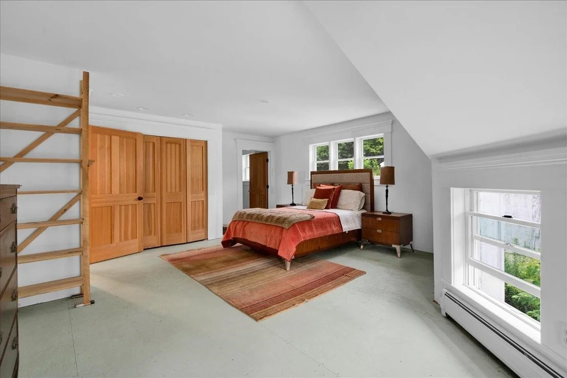 Photo of 3173 Brook