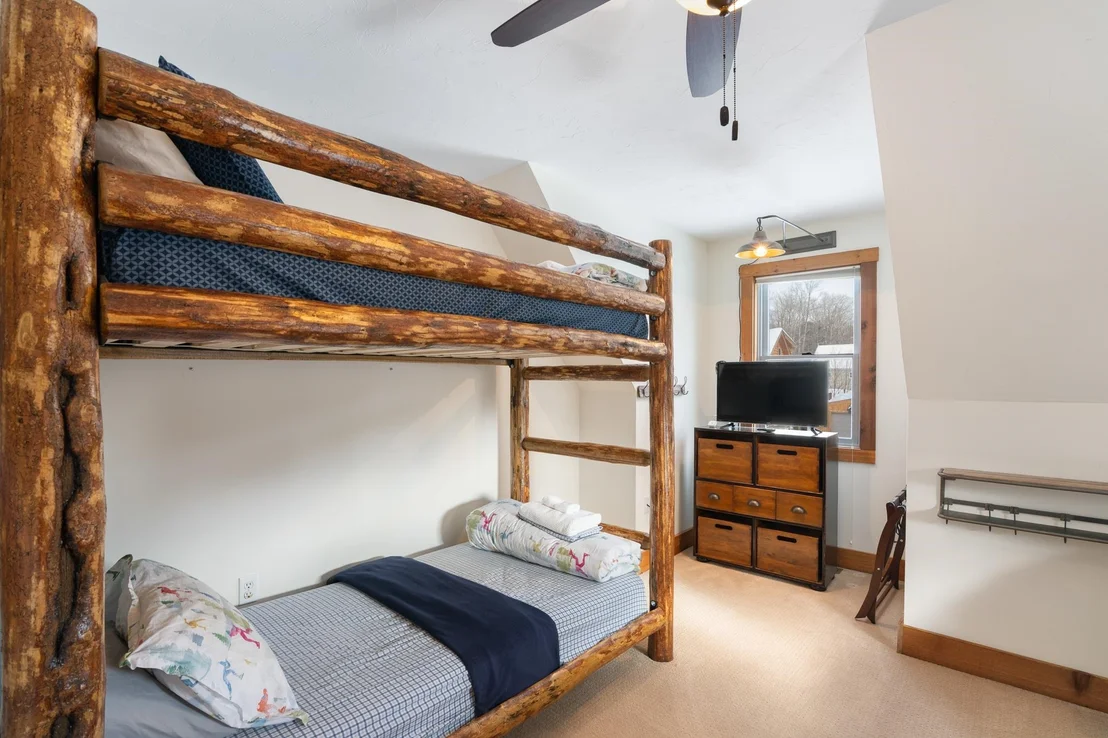 Photo of 41 Two Brook