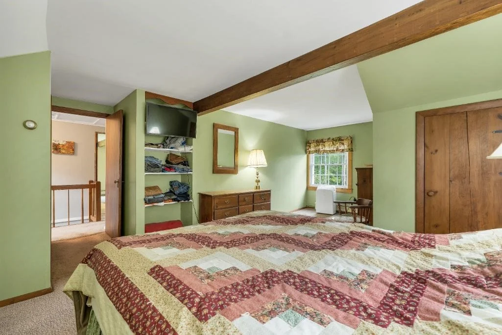 Photo of 533 Ellsworth Hill