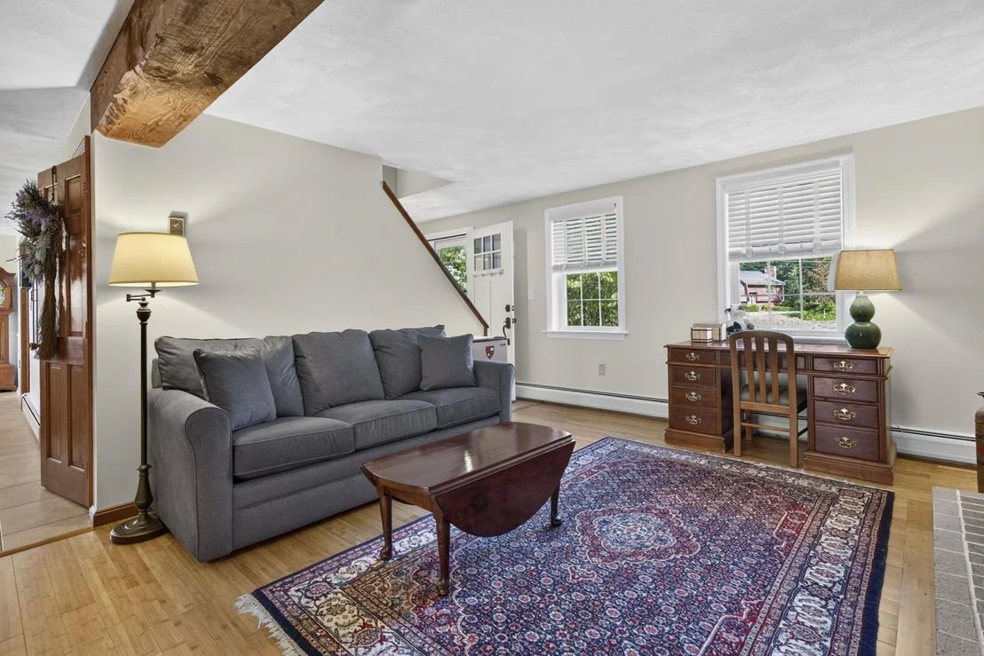 Photo of 28 Longview